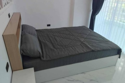 Apartamento de 2 habitaciones en Pattaya, Tailandia № 205842 - foto 5