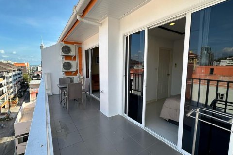 Apartamento de 3 habitaciones en Pattaya, Tailandia № 205845 - foto 9