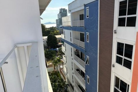 Apartamento de 3 habitaciones en Pattaya, Tailandia № 205845 - foto 11