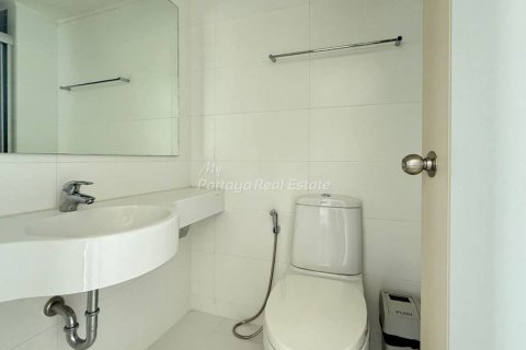 Condo in Pattaya, Thailand, 2 bedrooms № 154605 - photo 11