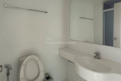 Condo in Pattaya, Thailand, 2 bedrooms № 154605 - photo 9