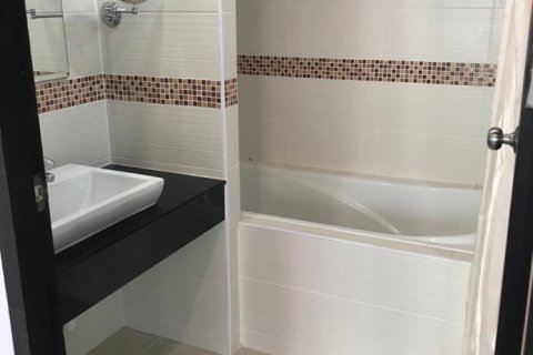 Condominio de 2 dormitorios en Pattaya, Tailandia № 157458 - foto 5