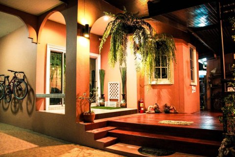 Casa de 5 dormitorios en Pattaya, Tailandia № 157461 - foto 5