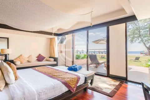 Chalet de 2 dormitorios en Phuket, Tailandia № 190832 - foto 16