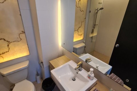 Condominio de 2 dormitorios en Pattaya, Tailandia № 152627 - foto 9