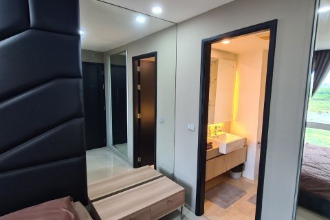 Condominio de 2 dormitorios en Pattaya, Tailandia № 152627 - foto 4