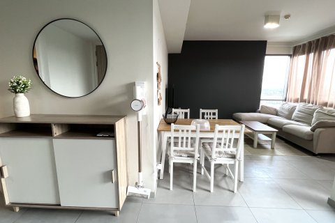 Apartamento de 2 dormitorios en Pattaya, Tailandia № 152628 - foto 2