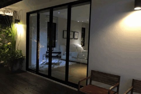Chalet de 3 dormitorios en Pattaya, Tailandia № 202878 - foto 4
