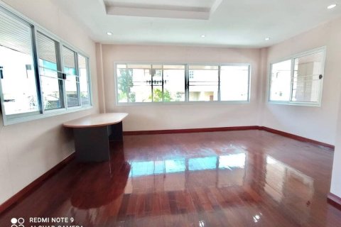 Office in Bangkok, Thailand 3767.37 sq.m. № 157542