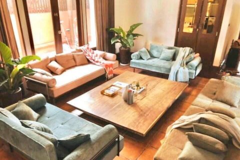 Maison à Bangkok, Thaïlande 5 chambres № 157545