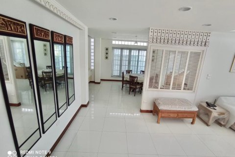 Haus in Bangkok, Thailand 5 Schlafzimmer № 157540 - Foto 19