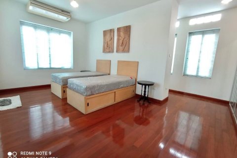 Haus in Bangkok, Thailand 5 Schlafzimmer № 157540 - Foto 8