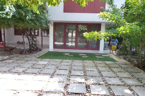 Casa de 4 dormitorios en Bangkok, Tailandia № 157541 - foto 16