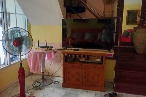 Casa de 3 dormitorios en Pattaya, Tailandia № 164150 - foto 10