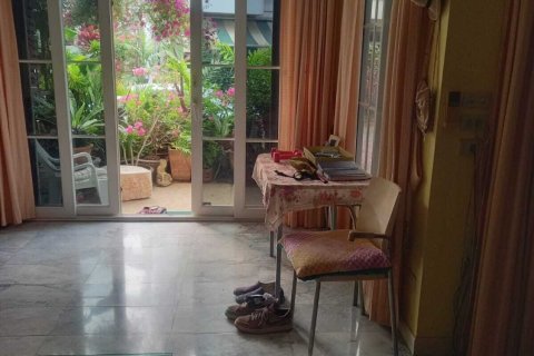 Casa de 3 dormitorios en Pattaya, Tailandia № 164150 - foto 7