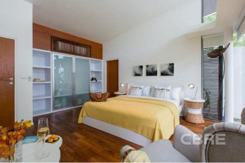 Chalet de 3 dormitorios en Phuket, Tailandia № 167514 - foto 8