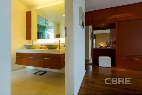 Chalet de 3 dormitorios en Phuket, Tailandia № 167514 - foto 15