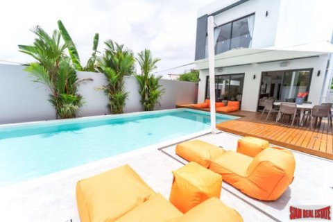 Chalet de 5 dormitorios en Rawai, Tailandia № 203196