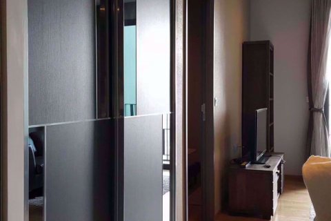 Condominio de 1 dormitorio en Khlong Toei, Bangkok, Tailandia № 69723 - foto 4