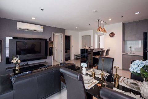 Condominio de 2 dormitorios en Bangkok, Tailandia en Rhythm Sukhumvit 36-38  № 69727
