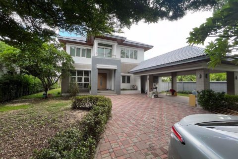 Casa de 4 dormitorios en Chatuchak, Bangkok, Tailandia № 69725 - foto 16