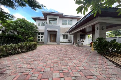 Casa de 4 dormitorios en Chatuchak, Bangkok, Tailandia № 69725 - foto 15