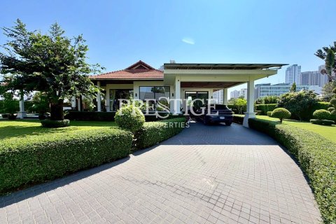 Casa de 3 dormitorios en Pattaya, Tailandia № 209917 - foto 30