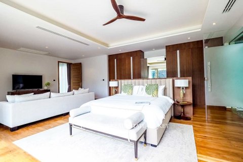 Chalet de 3 dormitorios en Bang Tao, Tailandia № 179585 - foto 10
