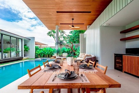 Villa in Bang Tao, Thailand 4 bedrooms № 179584 - photo 4