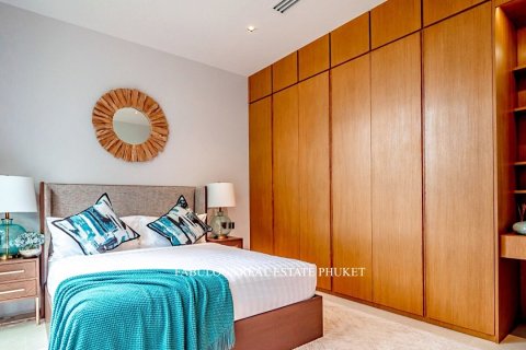Villa in Bang Tao, Thailand 4 bedrooms № 179584 - photo 9