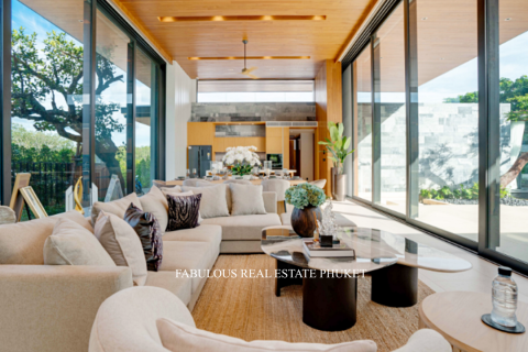 Villa in Bang Tao, Thailand 4 bedrooms № 179584 - photo 12