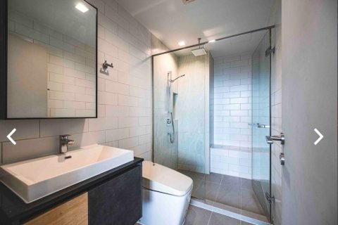 Condominio de 2 dormitorios en Chatuchak, Bangkok, Tailandia № 133668 - foto 22
