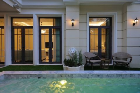 Chalet de 4 dormitorios en Watthana, Bangkok, Tailandia № 133669 - foto 3
