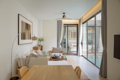 Chalet de 4 dormitorios en Phuket, Tailandia № 133674 - foto 12