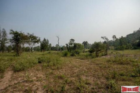 Terreno en Hua Hin, Tailandia № 202853 - foto 4