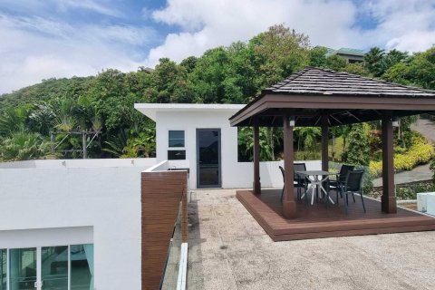 Chalet de 3 dormitorios en Phuket, Tailandia № 150044 - foto 28