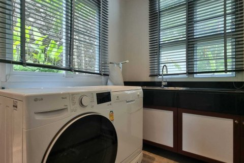 Chalet de 3 dormitorios en Phuket, Tailandia № 150044 - foto 12