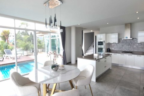 Chalet de 3 dormitorios en Phuket, Tailandia № 150044 - foto 9
