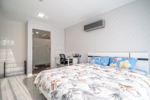 Condo in Bang Lamung, Thailand, 1 bedroom № 153974 - photo 13