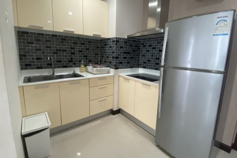 Condo in Khlong Toei, Bangkok, Thailand, 2 bedrooms  № 200727 - photo 8
