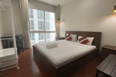 Condo in Khlong Toei, Bangkok, Thailand, 2 bedrooms  № 200727 - photo 6