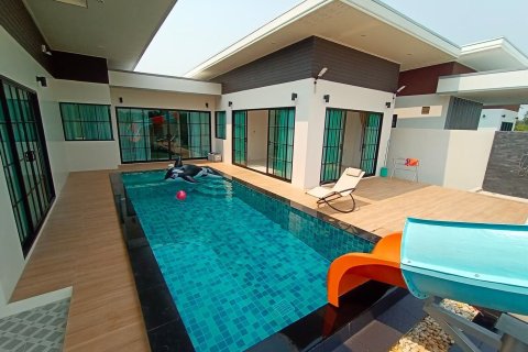 Villa à Hua Hin, Thaïlande 3 chambres № 135646