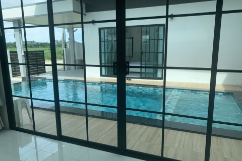 Chalet de 3 dormitorios en Hua Hin, Tailandia № 135646 - foto 16