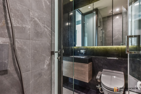 Condo in Bangkok, Thailand, 2 bedrooms № 189958 - photo 6
