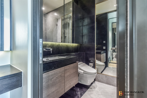 Condo in Bangkok, Thailand, 2 bedrooms № 189958 - photo 7