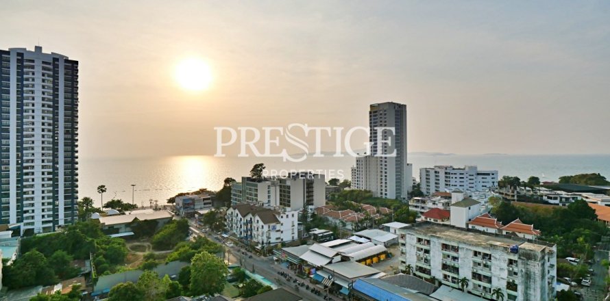 Condo in Pattaya, Thailand, 2 bedrooms  № 198536