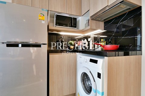 Condo in Pattaya, Thailand, 2 bedrooms  № 198536 - photo 6