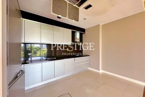 Condo in Pattaya, Thailand, 1 bedroom № 197758 - photo 6