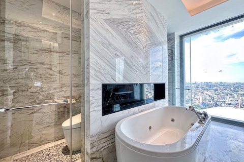 Condominio de 3 dormitorios en Bangkok, Tailandia № 74347 - foto 2