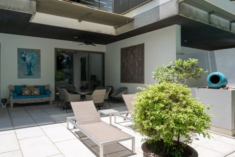 Condo in Phuket, Thailand, 3 bedrooms № 156293 - photo 3